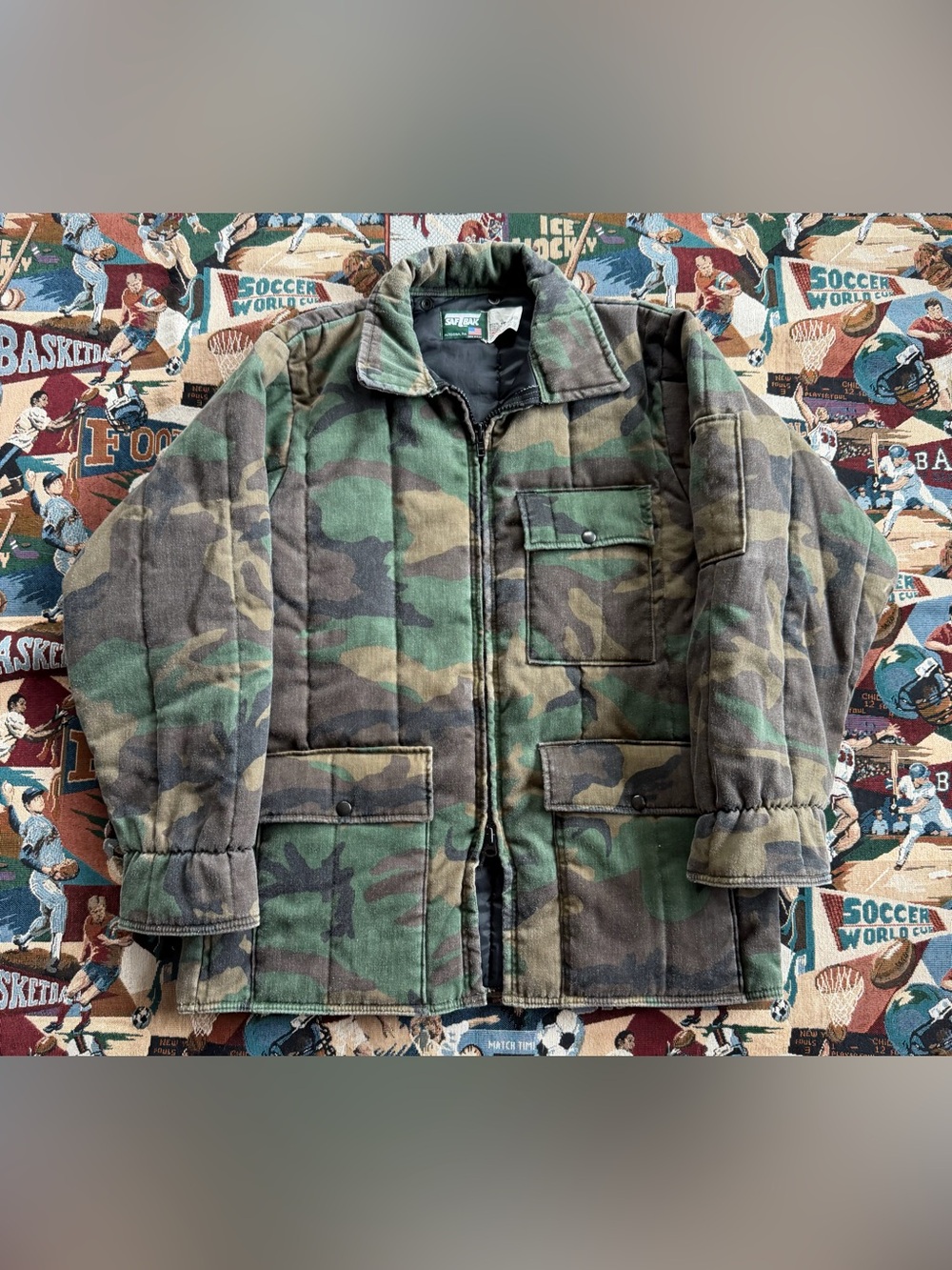 Vintage 80s Men’s Saftbak Military Green Camo Quilted Jacket